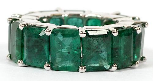 20CT NATURAL EMERALD ETERNITY RING