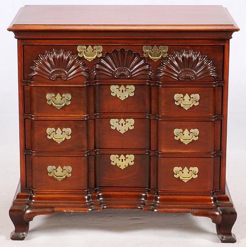 CHIPPENDALE STYLE MAHOGANY 4 DRAWER CHEST