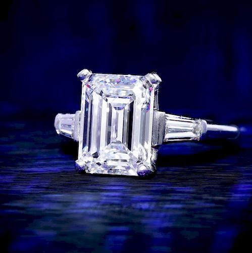 Van Cleef & Arpels 3.33-Carat E-IF Diamond Ring