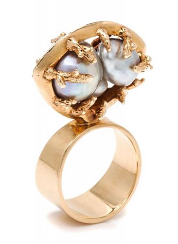 A Brutalist 14 Karat Yellow Gold and Cultured Baroque Pearl Ring, 11.10 dwts.