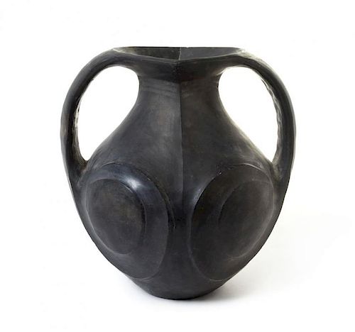 A Black Pottery Vessel