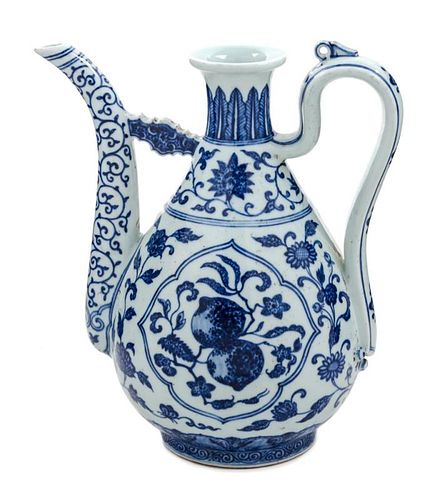 A Blue and White Porcelain Ewer
