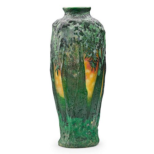 DAUM Fine, rare mold-blown vase