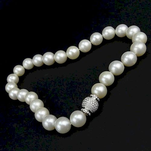 Fine Quality 18.0-14.9mm South Sea Pearl Single Strand Necklace with Approx. 3.0 Carat Pave Set Round Brilliant Cut Diamond a