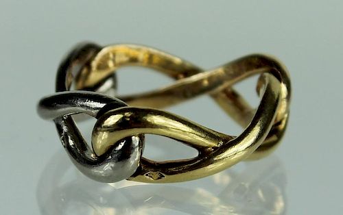 A Lady's 18 Karat Van Cleef & Arpels Ring