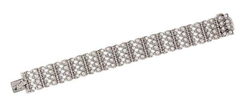An 18 Karat White Gold and Diamond Bracelet, Mapamenos-Natepas, 40.90 dwts.