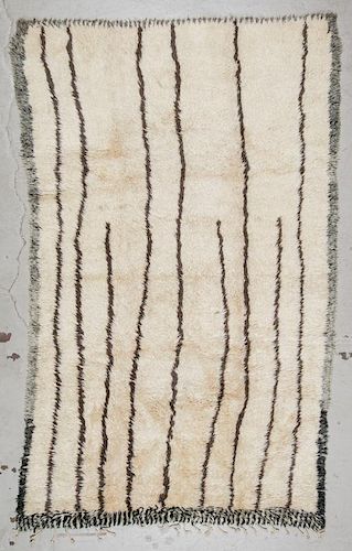 Moroccan Beni Ourain Rug: 6'2'' x 9'9'' (188 x 297 cm)