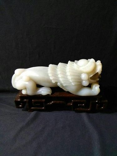 Chinese White Jade Lion, 16.8 cm x 6 cm x 6.6 cm