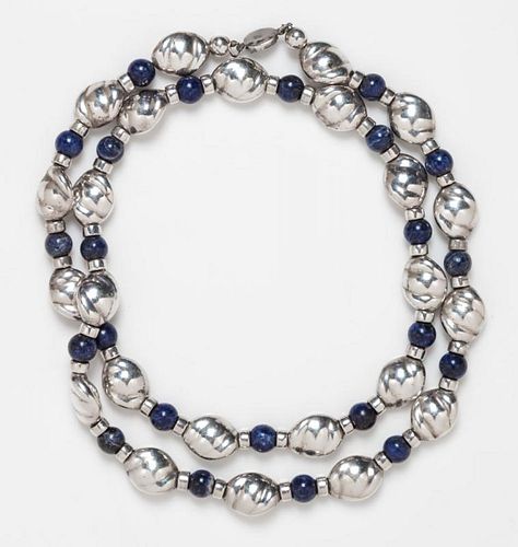A Sterling Silver and Sodalite Bead Necklace, 83.50 dwts.