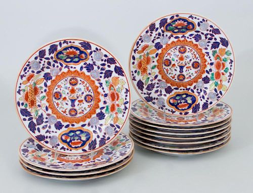 Set of Twelve Chinese Imari Pattern Plates