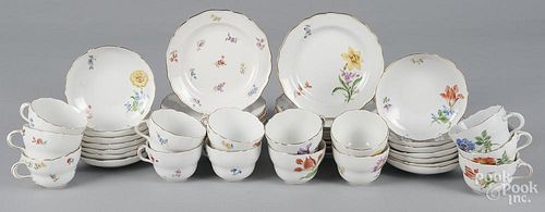 Fourteen Meissen porcelain cups and saucers, etc.