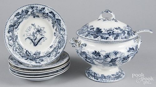 Wedgwood Horticultural pattern tureen, ladle, etc.