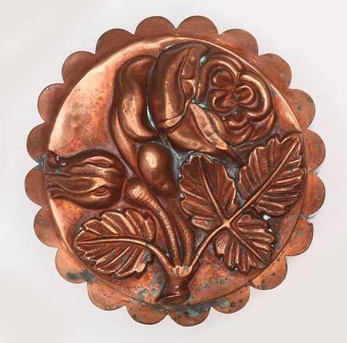 AN ANTIQUE COPPER ROSE FORM FOOD MOLD