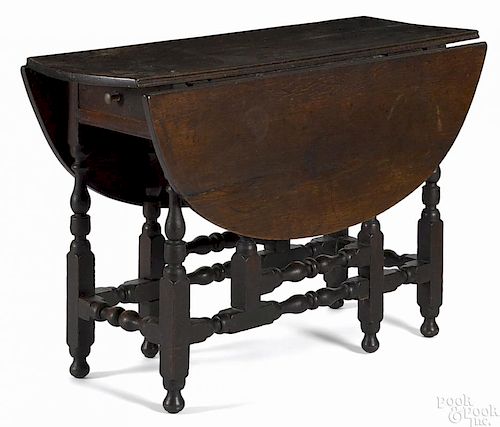 New England William and Mary oak gateleg table