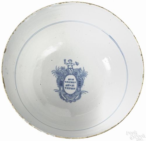 Delft blue and white centerpiece bowl