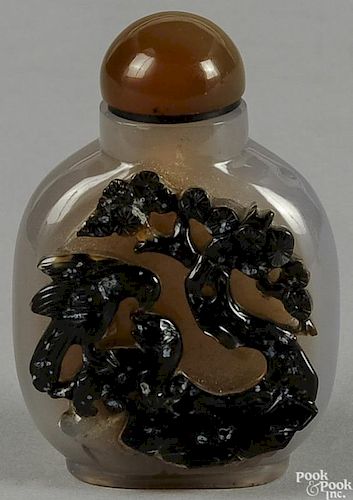 Chinese cameo agate snuff bottles