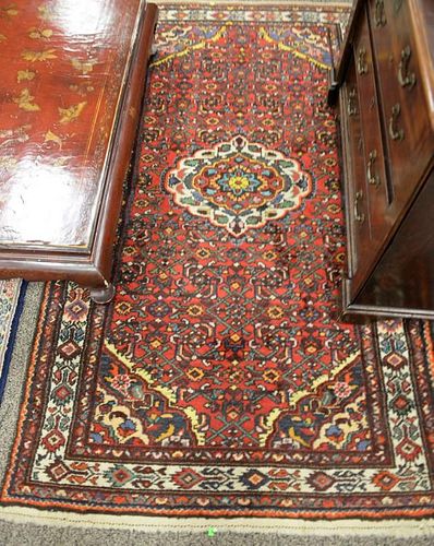Hamaden Oriental throw rug. 
3'10" x 6'8"