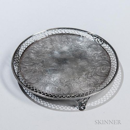 George III Sterling Silver Salver, London, 1772-73, maker's mark "IC," probably for John Carter II, circular form with reticu