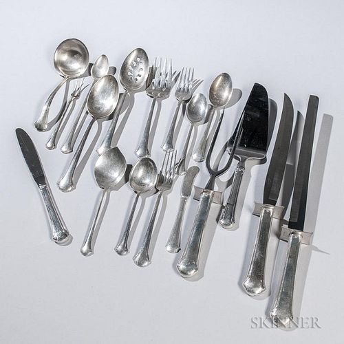 Towle "Chippendale" Pattern Sterling Silver Flatware Service, Massachusetts, 20th century, twelve each: forks, hollow knives,