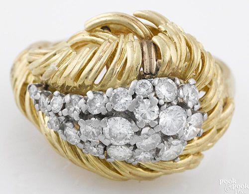 18K yellow gold diamond feather ring