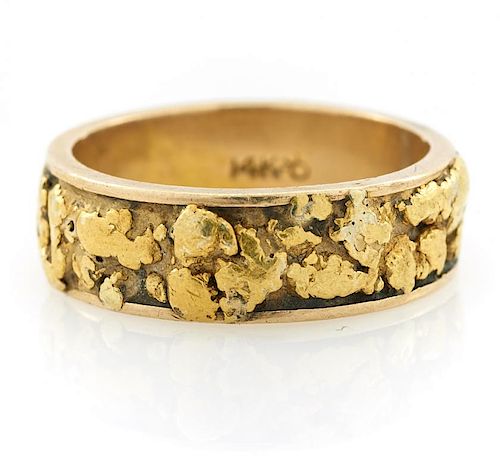Gold nugget ring with 14k yellow gold liner.