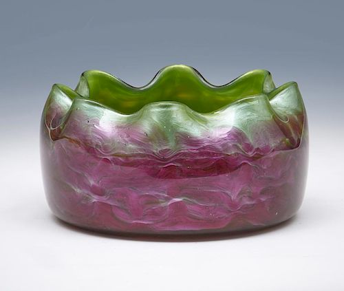 Loetz Titania art glass bowl with ruffle rim