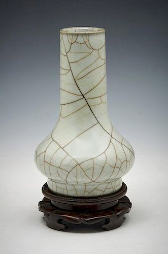 Chinese Guan-Type Longquan Vase.