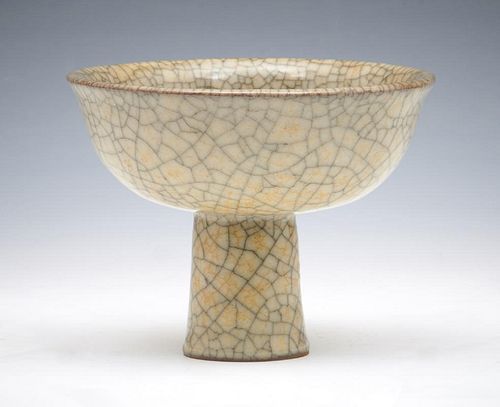 Chinese Crackle Glazed High-Stem Bowl.