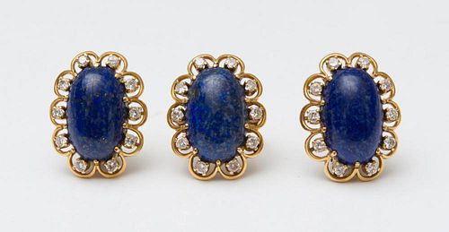 PAIR OF 18K GOLD, LAPIS AND DIAMOND EARCLIPS AND A MATCHING RING