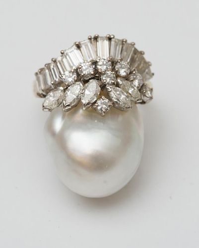 18K WHITE AND YELLOW GOLD, BAROQUE PEARL AND DIAMOND RING