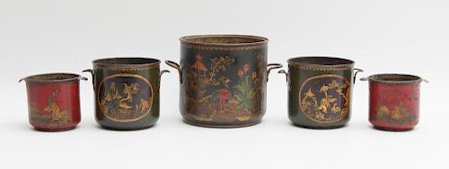 TWO PAIRS OF FRENCH CHINOISERIE TÔLE PEINTE CACHE POTS AND A SINGLE JARDINIÈRE