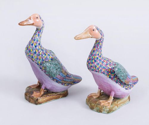 PAIR OF CHINESE EXPORT PORCELAIN FAMILLE ROSE FIGURES OF DUCKS