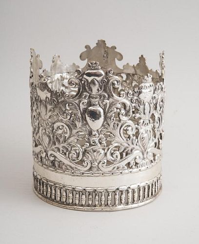 CONTINENTAL SILVER AND SILVER-PLATE TORAH CROWN