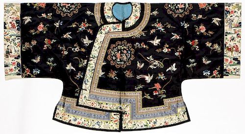 Fine Antique Chinese Silk Embroidered Robe