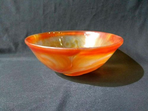 Chinese Agate bowl, 13.5 cm x 5.3cm