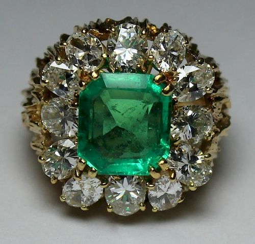 JEWELRY. GIA 3.06 Colombian Emerald Ring.