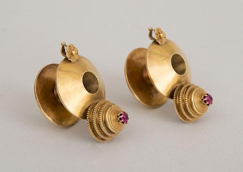 PAIR OF INDIAN 18K GOLD AND RUBY EARPLUGS