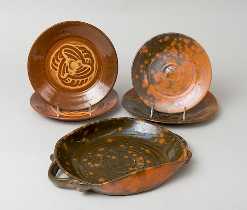 GROUP OF JUGTOWN POTTERY TABLE WARES