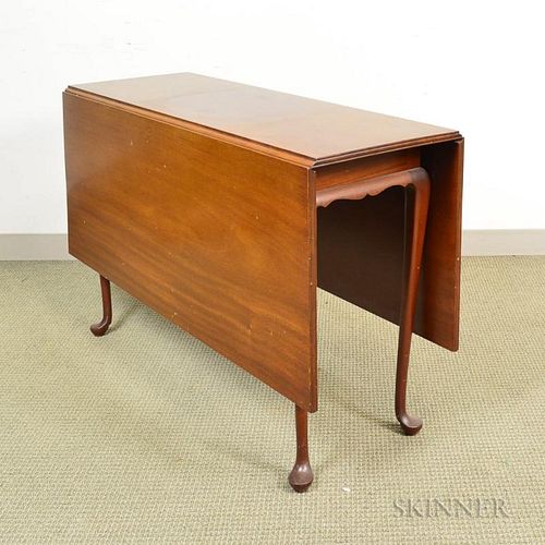Queen Anne-style Mahogany Drop-leaf Table, ht. 29 1/2, wd. 47 3/4, dp. 17 1/4 in.