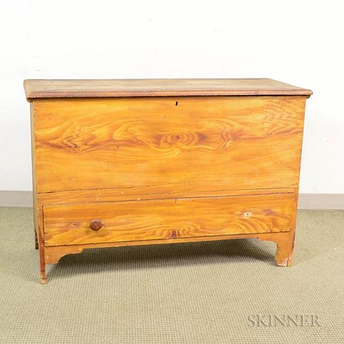 Grain-painted One-drawer Blanket Chest, 19th century, ht. 33, wd. 44, dp. 19 1/4 in.