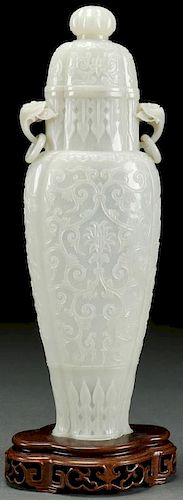 A VERY FINE MUGHAL CHINESE CARVED WHITE JADE