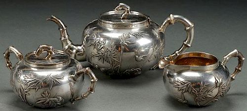 A GOOD 19TH CENTURY CHINESE EXPORT THREE PIECE