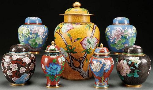 A SEVEN PIECE GROUP OF CHINESE ENAMELED CLOISONNÉ