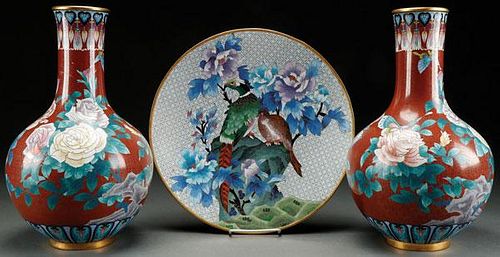 THREE CHINESE ENAMELED CLOISONNÉ BRONZE PIECES