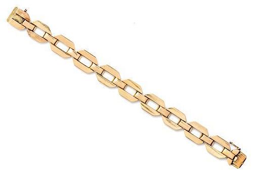 A Retro 18 Karat Yellow Gold Link Bracelet, 55.30 dwts.