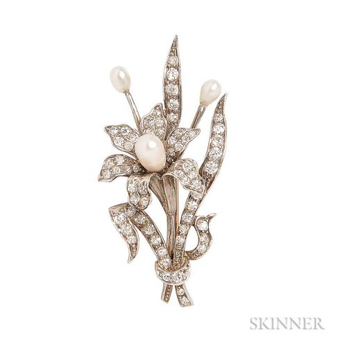 Edwardian Diamond Flower Brooch, set with old mine-cut diamonds, platinum-topped 18kt gold mount, lg. 1 3/4 in.