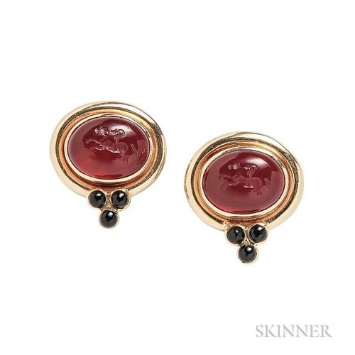 18kt Gold and Glass Intaglio Earrings, Elizabeth Locke, each depicting a mounted figure, onyx accents, signed, lg. 3/4 in.