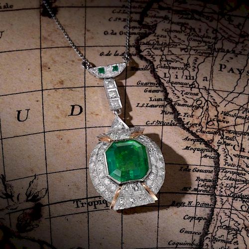 A Large Colombian Emerald Diamond Pendant Necklace, with an AGL Report