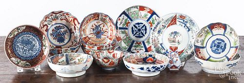 Fifteen pieces of Imari porcelain.