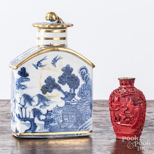 Chinese export porcelain Nanking tea caddy